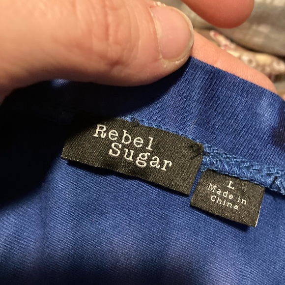 Light crop top - Picture 2 of 2